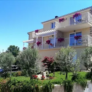 https://guesthouse-olei.primorje-gorskikotar.com